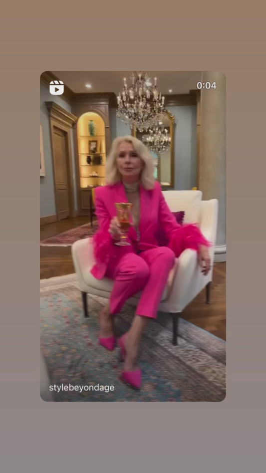 Anaïs Cocktail Lapel Pin